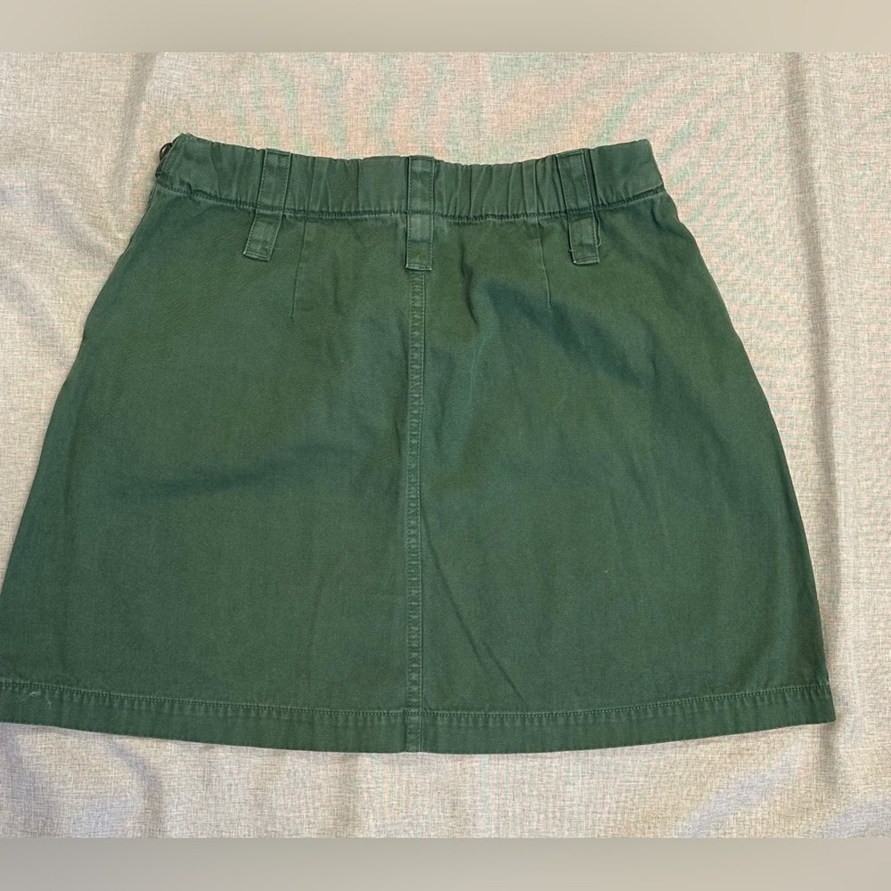 Universal Thread Skirt - Picture 5 of 10